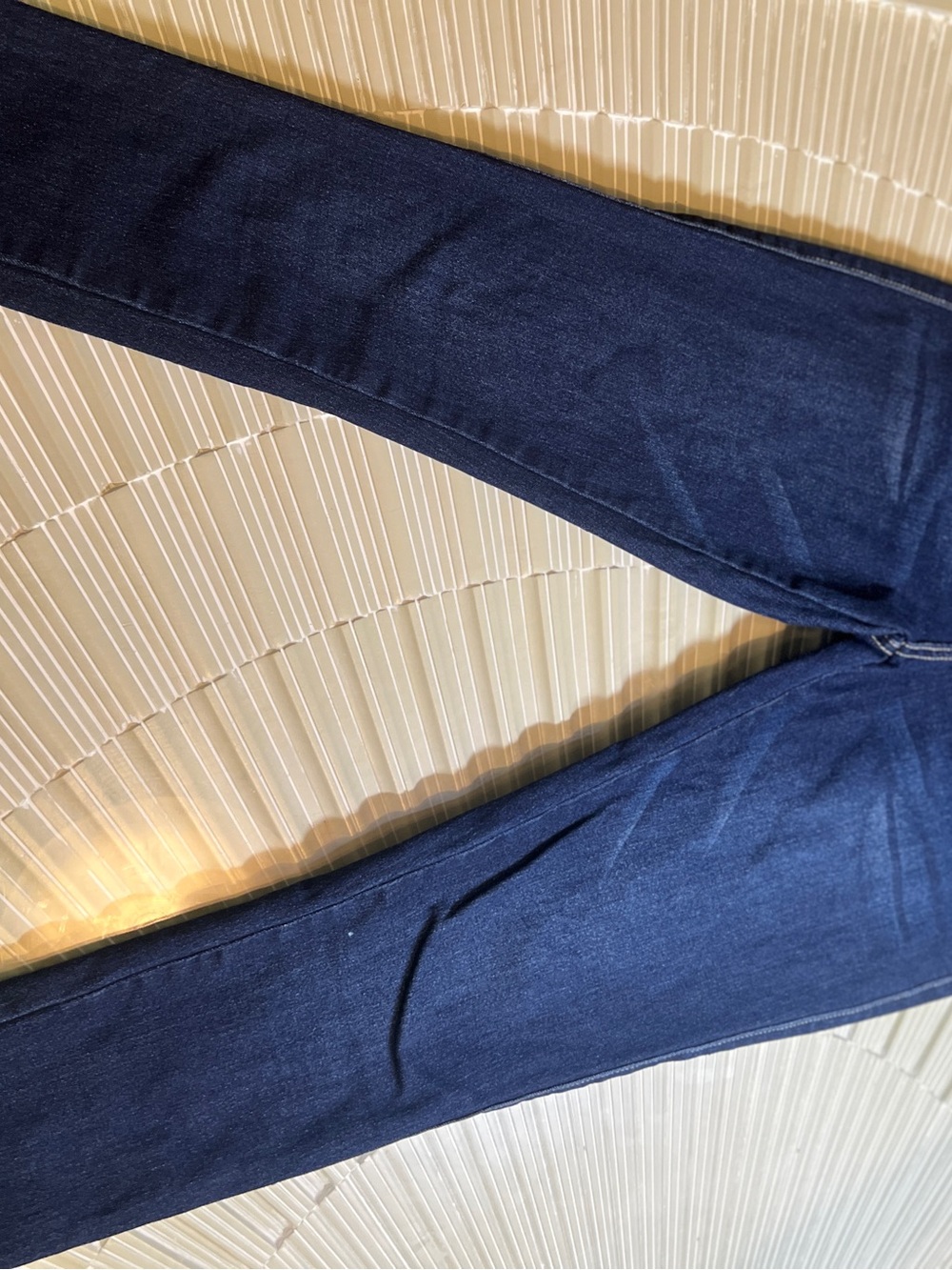 Tag Women's Skinny Jeans in Dark Blue